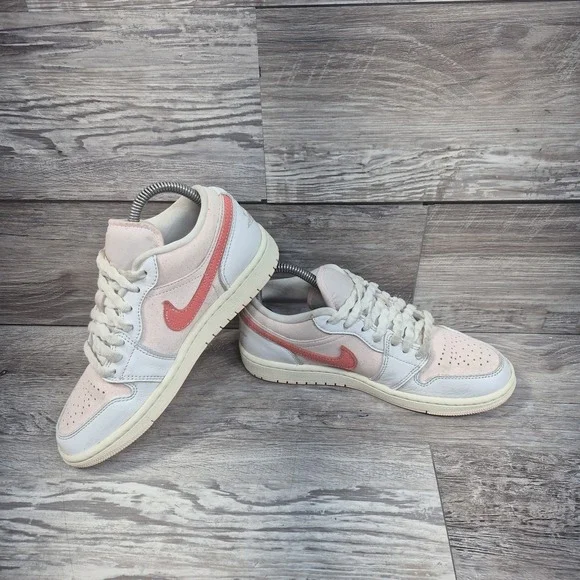 Nike Air Jordan 1 Low SE "Strawberry Milkshake" IB8156-133 Womens 6.5 - Picture 10 of 13